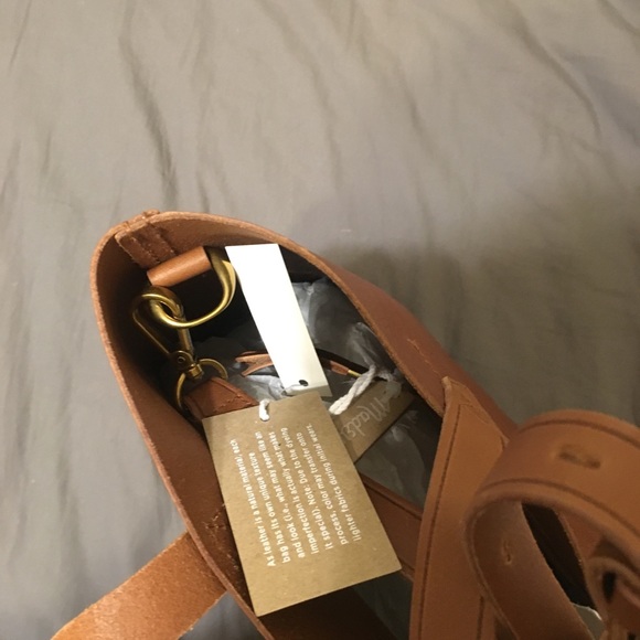 Brand new Madewell Medium Transport Tote - Picture 5 of 6